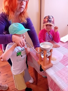 Kam dřív skočit? - ZŠ a MŠ Šindlovy Dvory