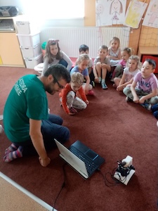 Den plný experimentů - ZŠ a MŠ Šindlovy Dvory