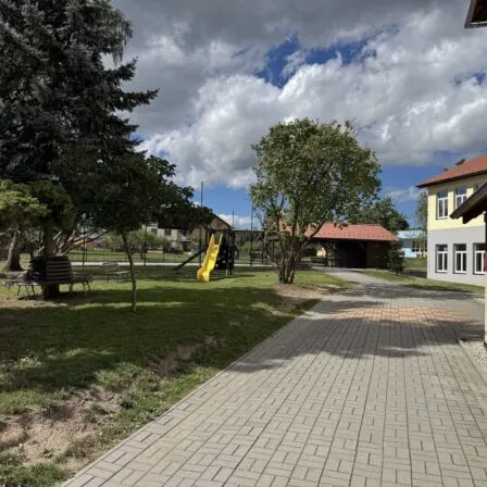 O základní škole - ZŠ a MŠ Šindlovy Dvory